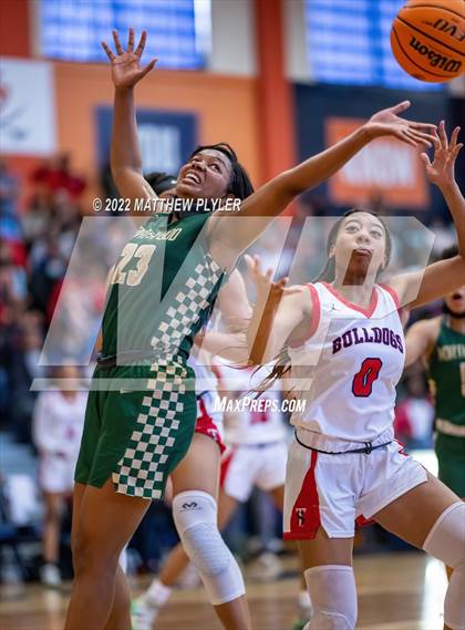 Thumbnail 3 in Terry Sanford vs. Northwood (NCHSAA 3A East Regional Final) photogallery.