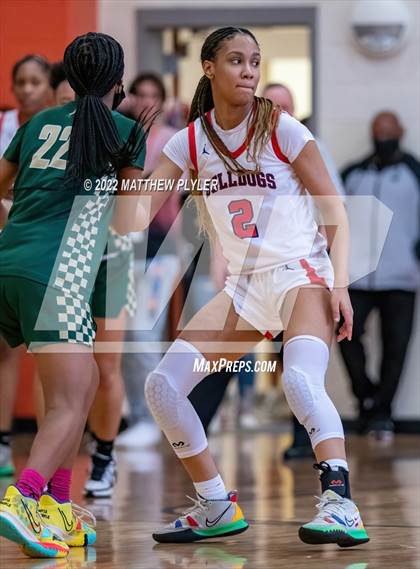 Thumbnail 2 in Terry Sanford vs. Northwood (NCHSAA 3A East Regional Final) photogallery.