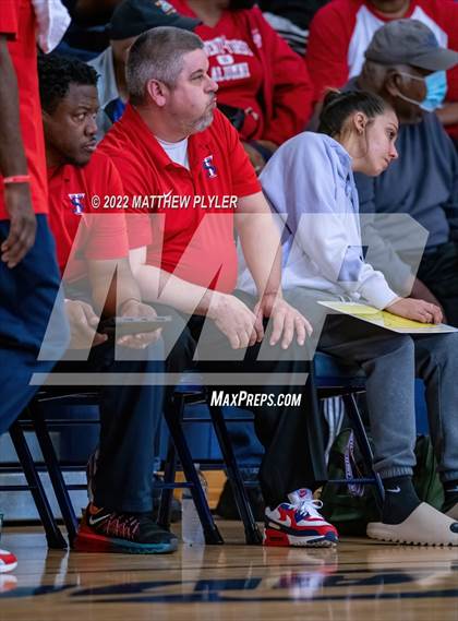 Thumbnail 2 in Terry Sanford vs. Northwood (NCHSAA 3A East Regional Final) photogallery.