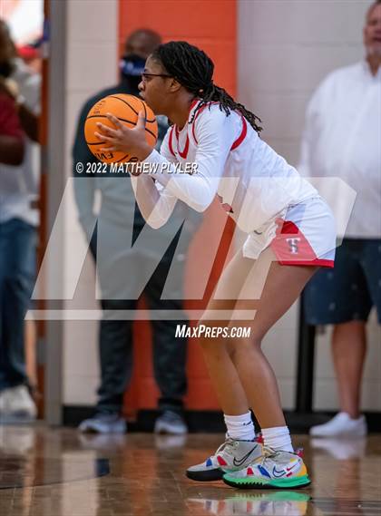 Thumbnail 2 in Terry Sanford vs. Northwood (NCHSAA 3A East Regional Final) photogallery.