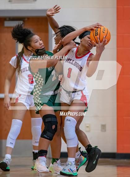 Thumbnail 1 in Terry Sanford vs. Northwood (NCHSAA 3A East Regional Final) photogallery.