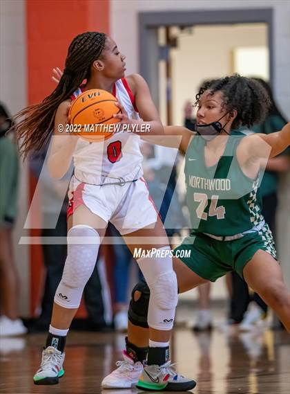 Thumbnail 2 in Terry Sanford vs. Northwood (NCHSAA 3A East Regional Final) photogallery.