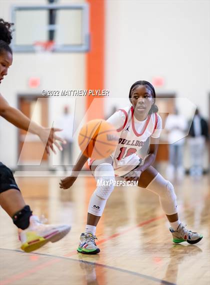 Thumbnail 2 in Terry Sanford vs. Northwood (NCHSAA 3A East Regional Final) photogallery.