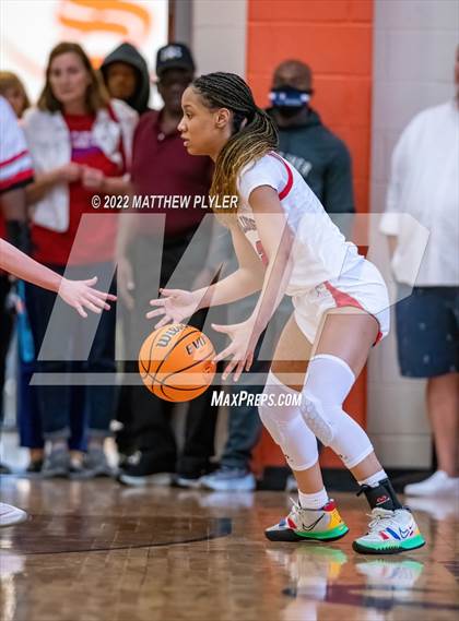 Thumbnail 2 in Terry Sanford vs. Northwood (NCHSAA 3A East Regional Final) photogallery.