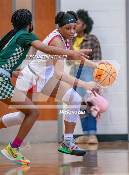 Thumbnail 3 in Terry Sanford vs. Northwood (NCHSAA 3A East Regional Final) photogallery.
