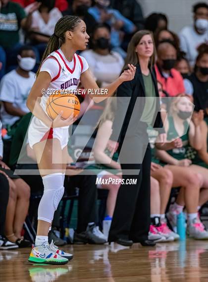 Thumbnail 3 in Terry Sanford vs. Northwood (NCHSAA 3A East Regional Final) photogallery.