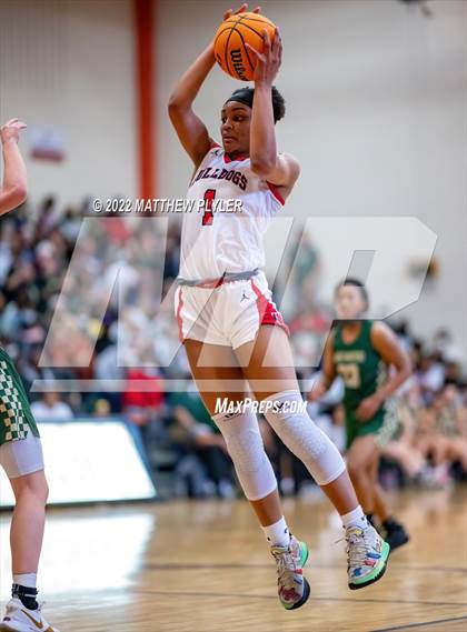 Thumbnail 3 in Terry Sanford vs. Northwood (NCHSAA 3A East Regional Final) photogallery.