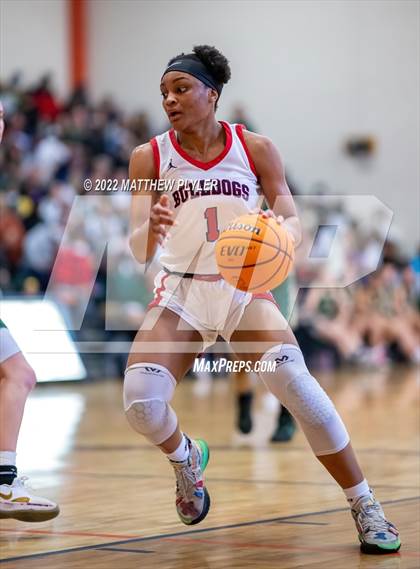 Thumbnail 3 in Terry Sanford vs. Northwood (NCHSAA 3A East Regional Final) photogallery.