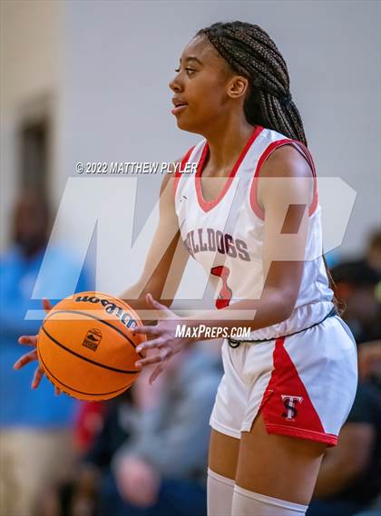 Thumbnail 2 in Terry Sanford vs. Northwood (NCHSAA 3A East Regional Final) photogallery.