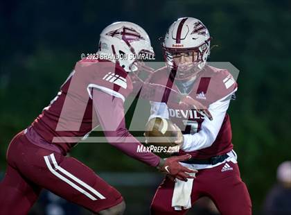 Thumbnail 2 in Elba @ Maplesville (AHSAA 1A Quarterfinal) photogallery.