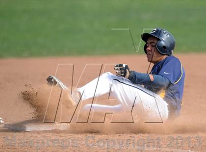 Thumbnail 3 in Summit vs. Carter photogallery.