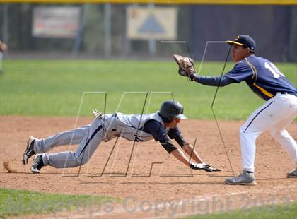 Thumbnail 2 in Summit vs. Carter photogallery.