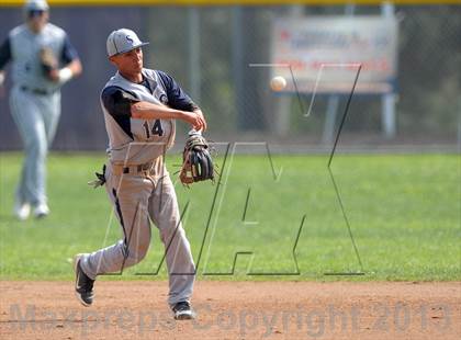 Thumbnail 1 in Summit vs. Carter photogallery.