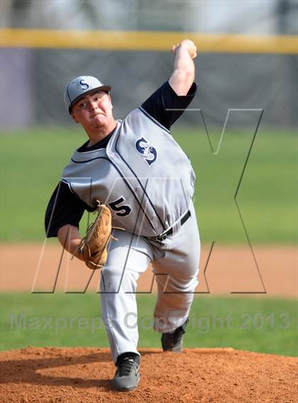 Thumbnail 3 in Summit vs. Carter photogallery.