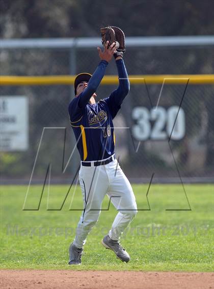 Thumbnail 3 in Summit vs. Carter photogallery.