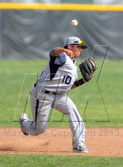 Thumbnail 3 in Summit vs. Carter photogallery.