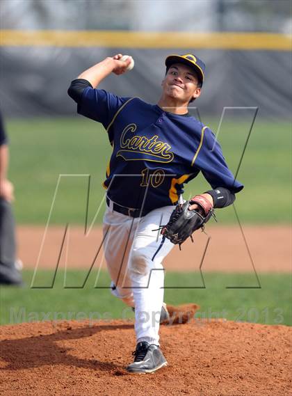 Thumbnail 1 in Summit vs. Carter photogallery.