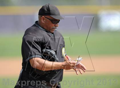 Thumbnail 2 in Summit vs. Carter photogallery.
