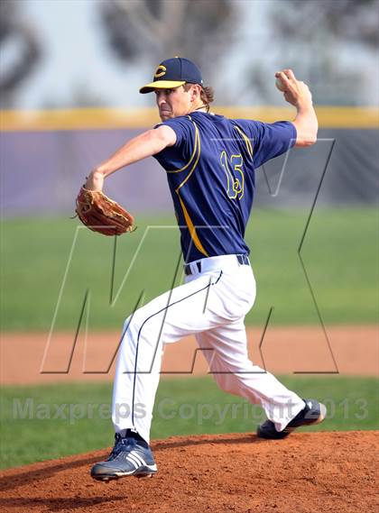 Thumbnail 3 in Summit vs. Carter photogallery.