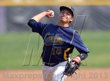 Thumbnail 2 in Summit vs. Carter photogallery.