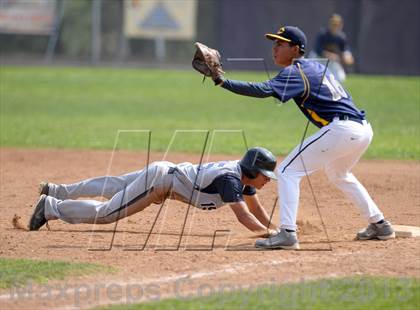 Thumbnail 1 in Summit vs. Carter photogallery.