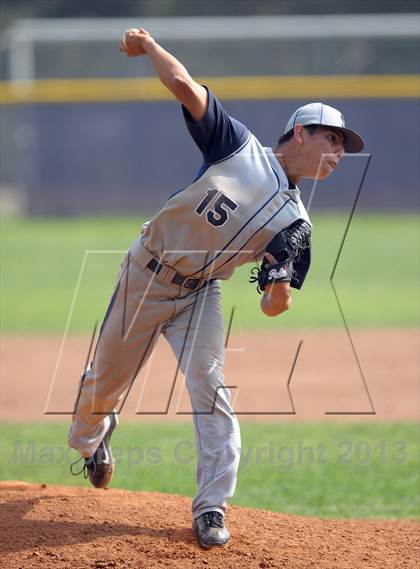 Thumbnail 2 in Summit vs. Carter photogallery.