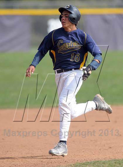 Thumbnail 3 in Summit vs. Carter photogallery.