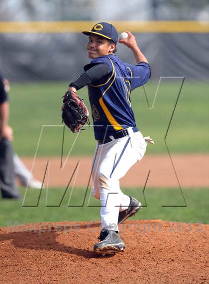 Thumbnail 3 in Summit vs. Carter photogallery.