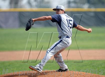 Thumbnail 3 in Summit vs. Carter photogallery.