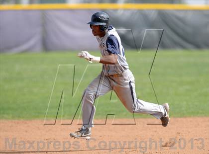 Thumbnail 3 in Summit vs. Carter photogallery.