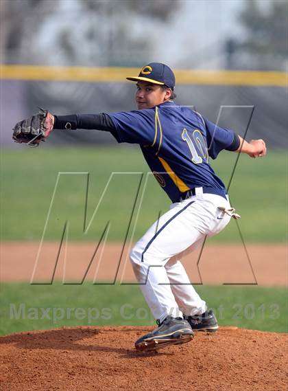 Thumbnail 3 in Summit vs. Carter photogallery.