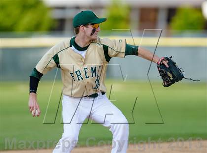 Thumbnail 2 in Fremd v. Libertyville (IHSA Class 4A Sectional Semifinal) photogallery.