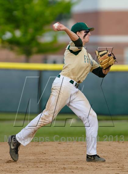 Thumbnail 2 in Fremd v. Libertyville (IHSA Class 4A Sectional Semifinal) photogallery.