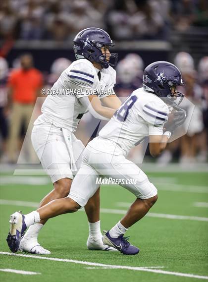 Thumbnail 2 in Lone Star @ Wakeland photogallery.