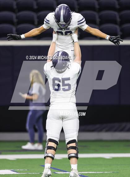 Thumbnail 3 in Lone Star @ Wakeland photogallery.