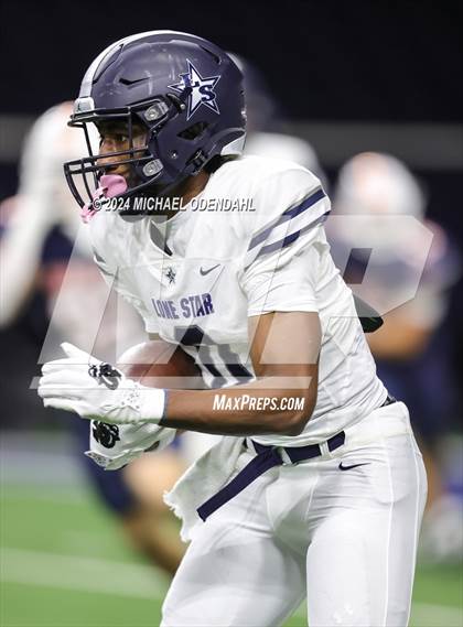 Thumbnail 2 in Lone Star @ Wakeland photogallery.