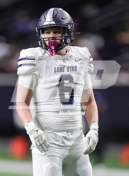 Thumbnail 1 in Lone Star @ Wakeland photogallery.