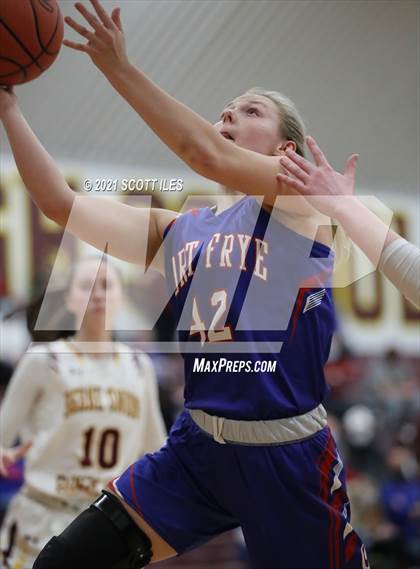 Thumbnail 3 in Berne Union vs. Fort Frye photogallery.