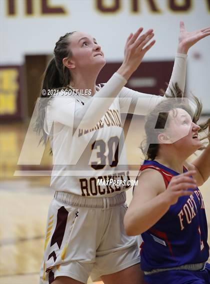 Thumbnail 3 in Berne Union vs. Fort Frye photogallery.