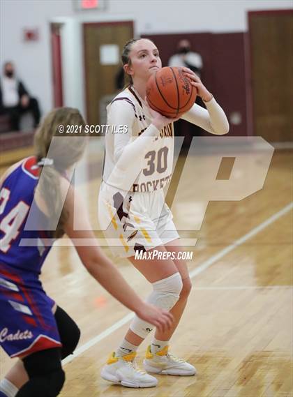 Thumbnail 3 in Berne Union vs. Fort Frye photogallery.