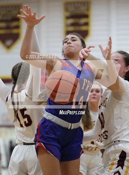 Thumbnail 2 in Berne Union vs. Fort Frye photogallery.