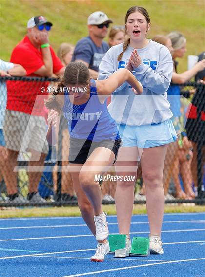 Thumbnail 2 in GIAA 2A Finals (100M & 400M Dash) photogallery.