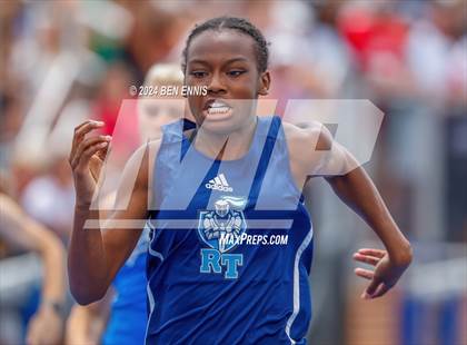 Thumbnail 1 in GIAA 2A Finals (100M & 400M Dash) photogallery.
