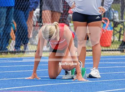 Thumbnail 2 in GIAA 2A Finals (100M & 400M Dash) photogallery.