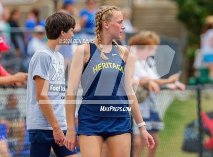 Thumbnail 1 in GIAA 2A Finals (100M & 400M Dash) photogallery.