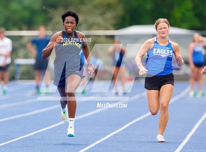 Thumbnail 2 in GIAA 2A Finals (100M & 400M Dash) photogallery.