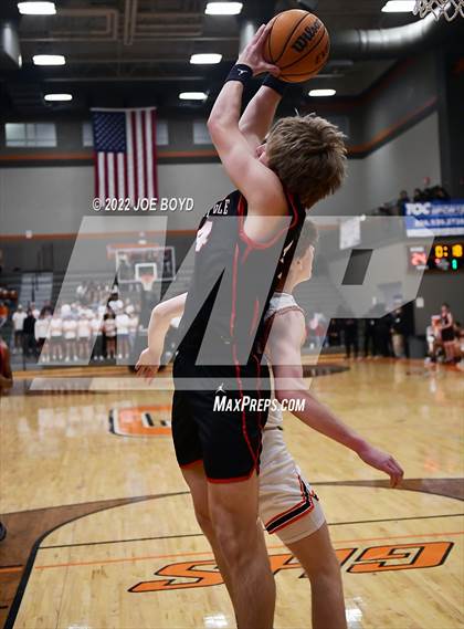 Thumbnail 2 in Albertville @ Grissom photogallery.