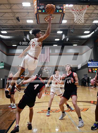 Thumbnail 2 in Albertville @ Grissom photogallery.