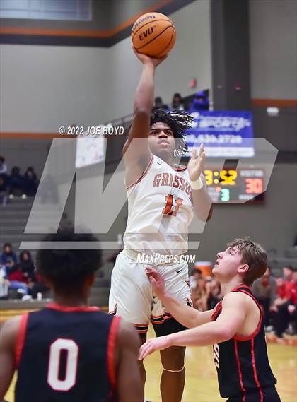 Thumbnail 2 in Albertville @ Grissom photogallery.