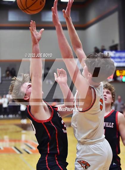 Thumbnail 1 in Albertville @ Grissom photogallery.